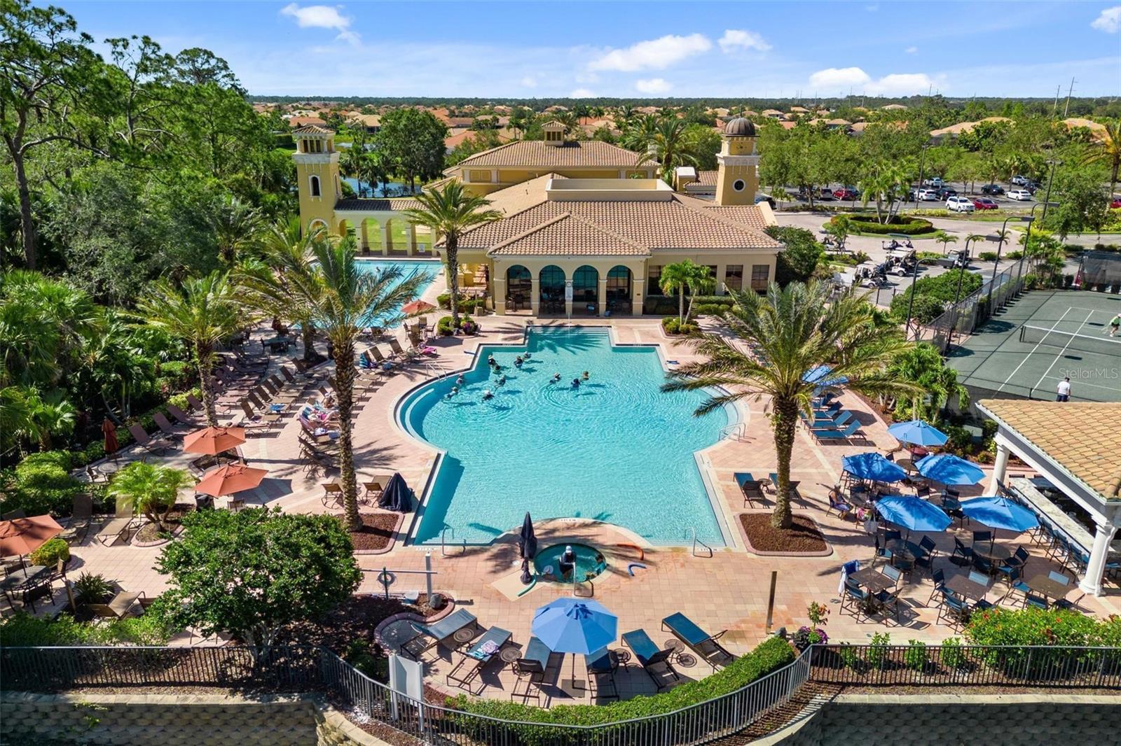 Property Photo: 181 Padova Way 19 FL 34275