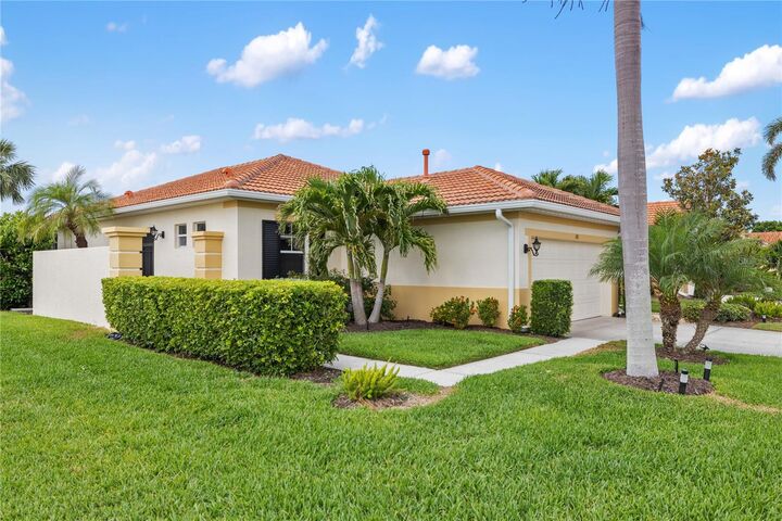 Property Photo: 181 Padova Way 19 FL 34275