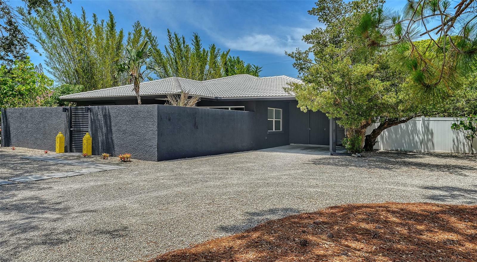 Property Photo: 4857 Stevens Drive FL 34234