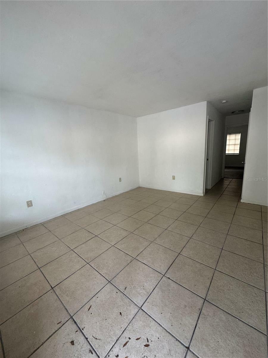 Property Photo: 3120 SW 26th Terrace A FL 32608