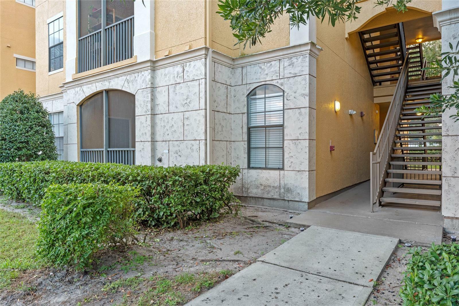 Property Photo: 6159 Metrowest Boulevard 105 FL 32835