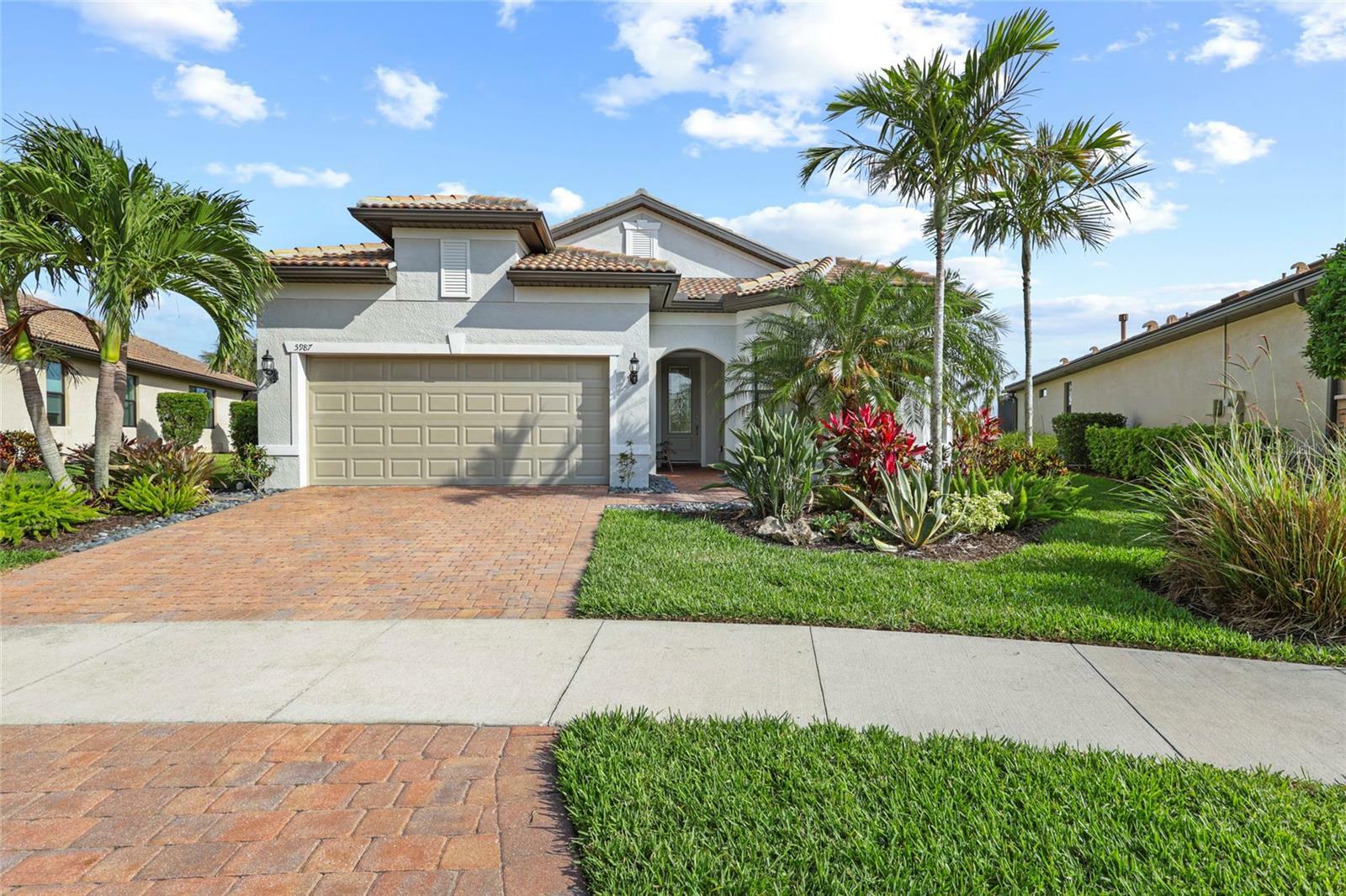 Property Photo: 5987 Snowy Egret Drive FL 34238