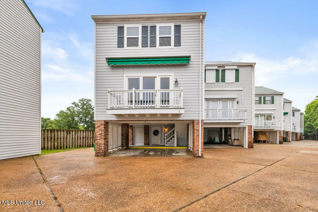Property Photo: 255 E Scenic Drive MS 39571