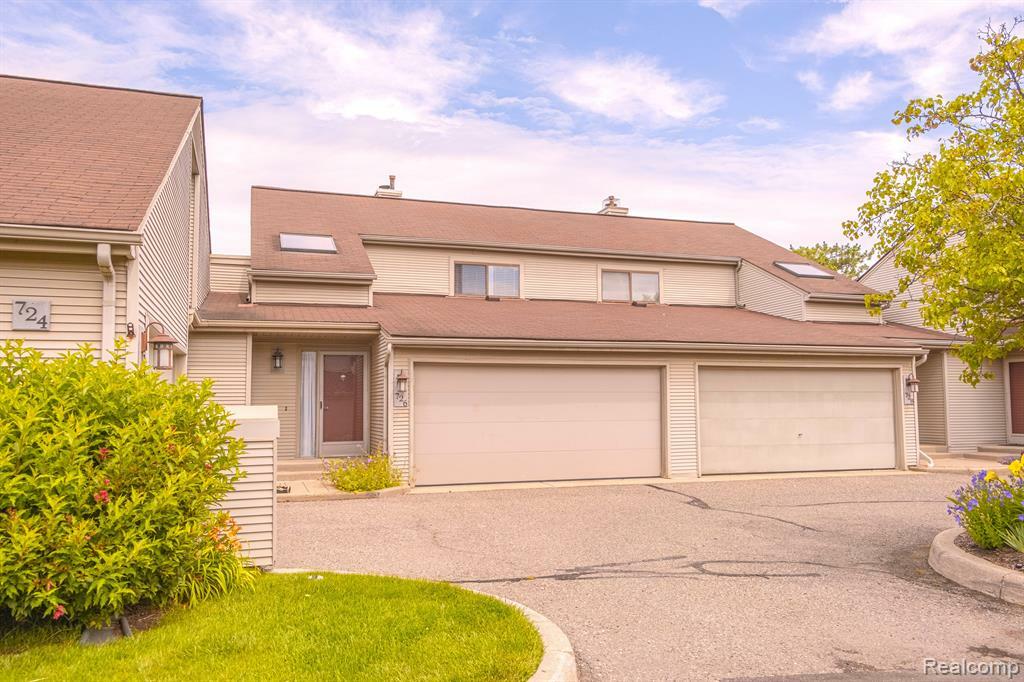 726 Hamilton  Rochester Hills MI 48307 4535 photo