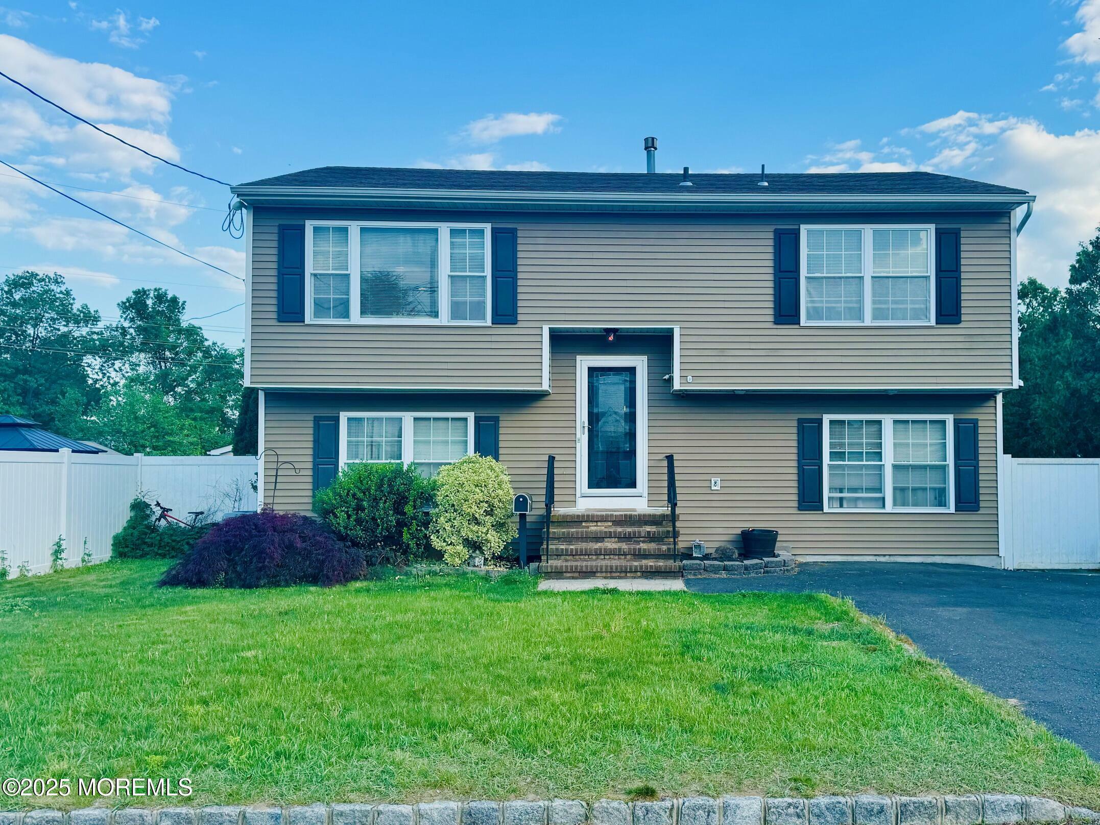 9 Shupin Street  Spotswood NJ 08884 photo
