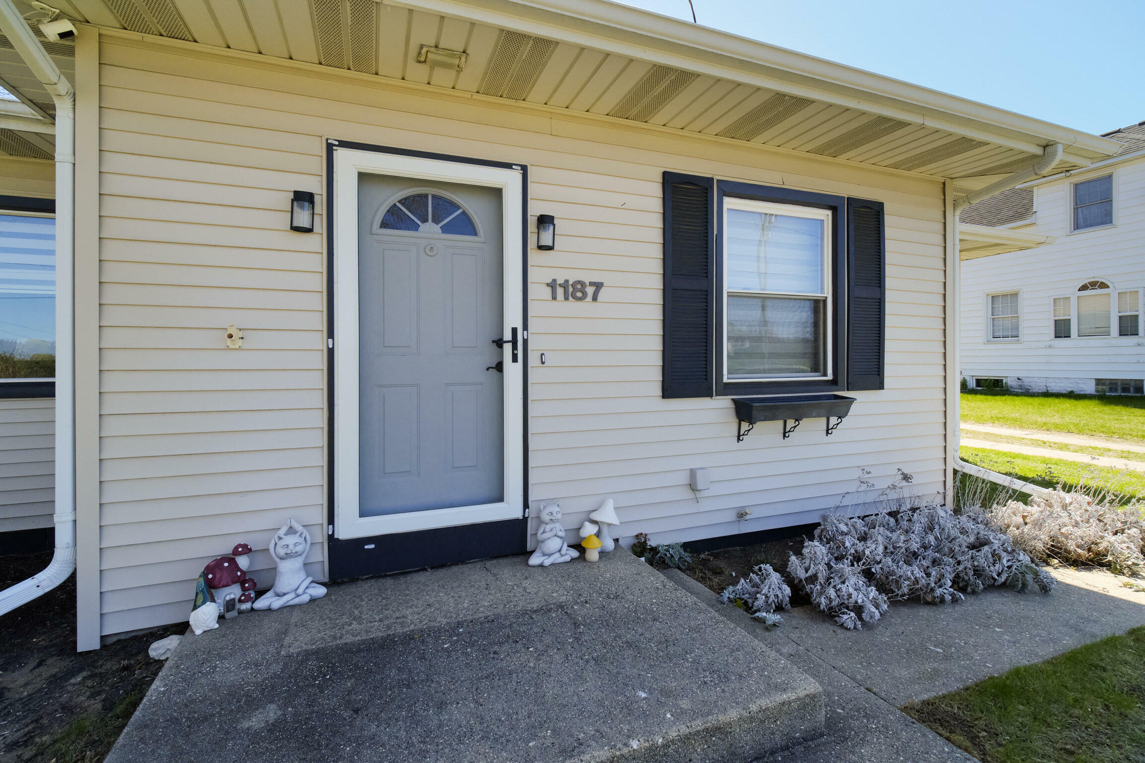 Property Photo:  1187 Maple Road  MI 49660 