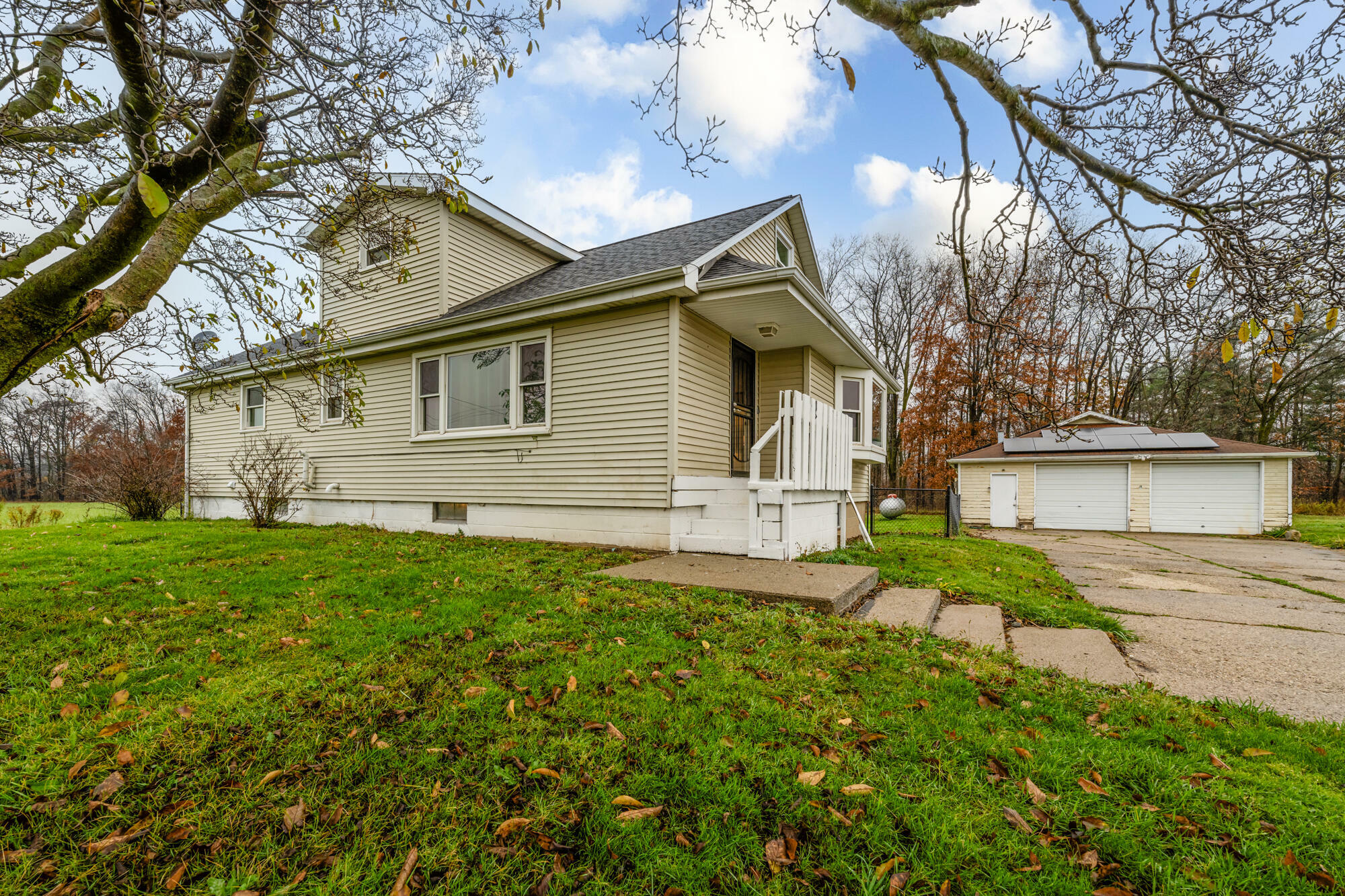 Property Photo: 5189 W US Highway 12 MI 49128