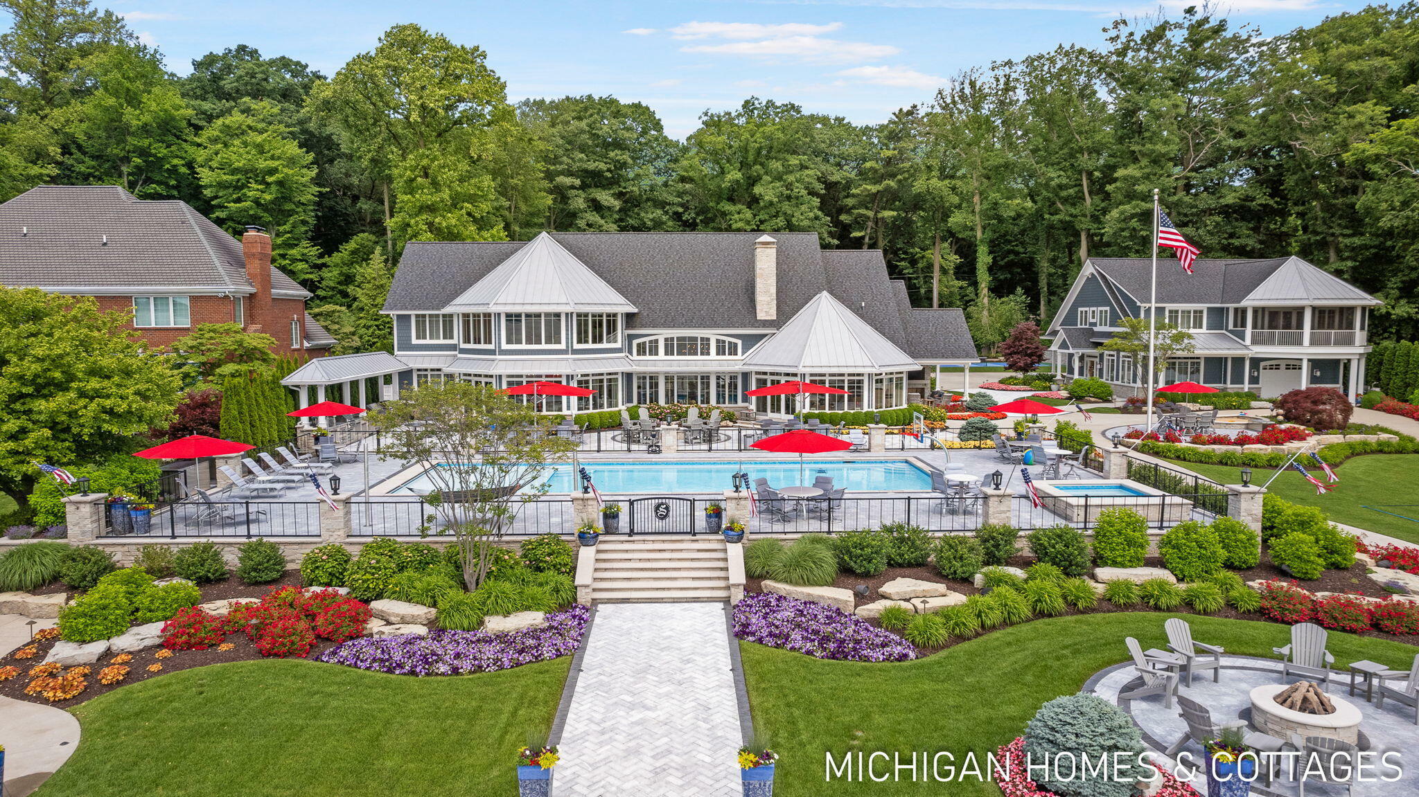 Property Photo: 229 Norwood Avenue MI 49424
