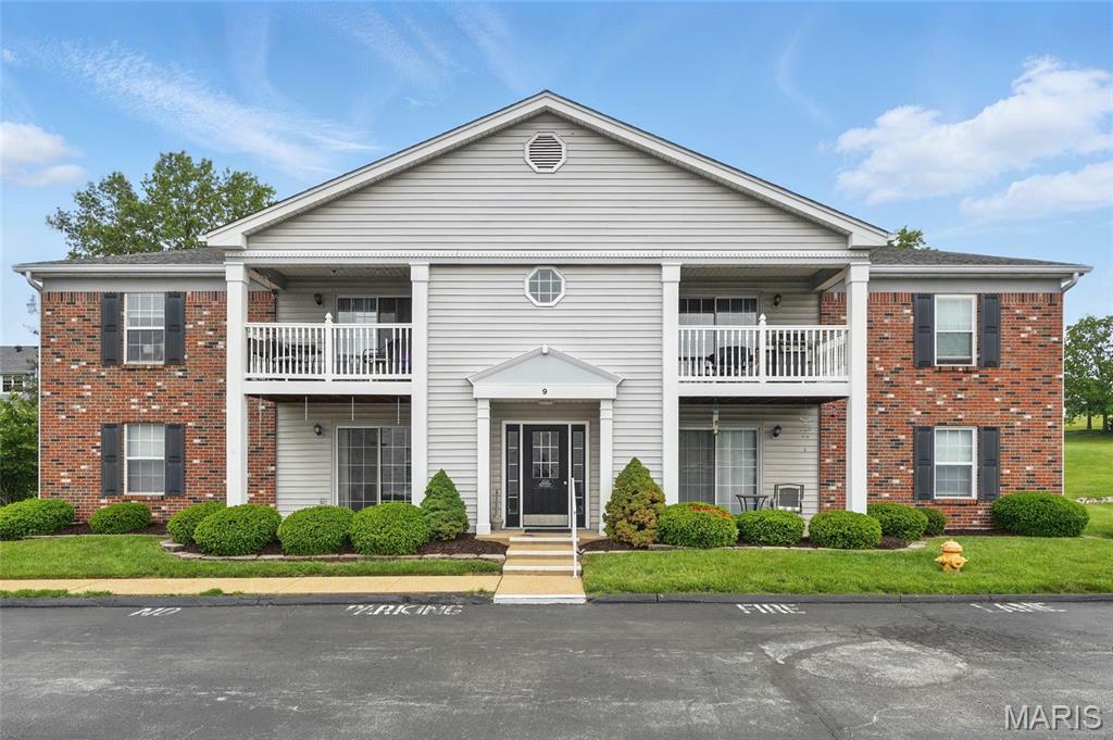 Property Photo: 9 Berview Circle H MO 63129