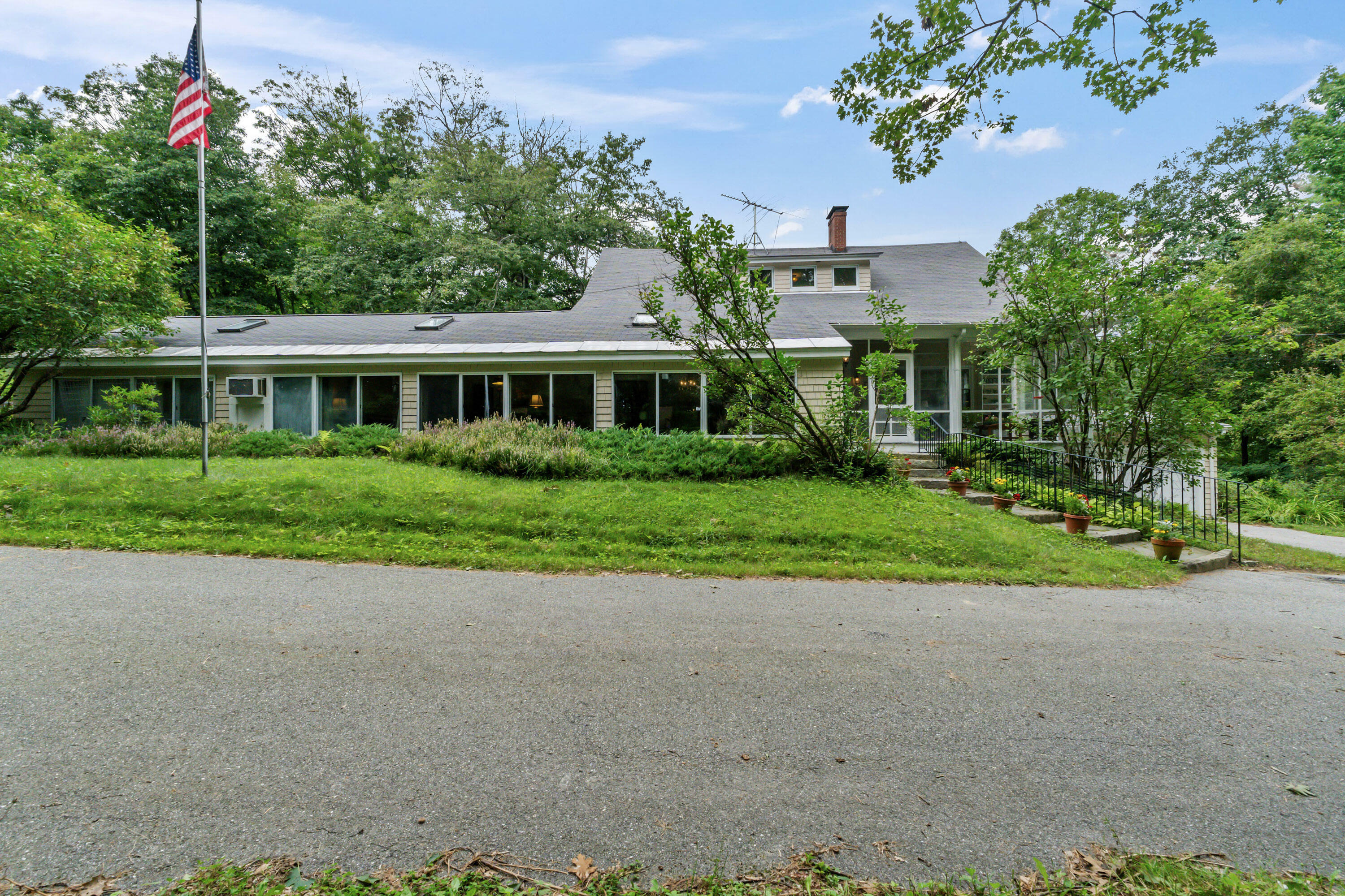 491 Lake Shore Drive  Auburn ME 04210 photo