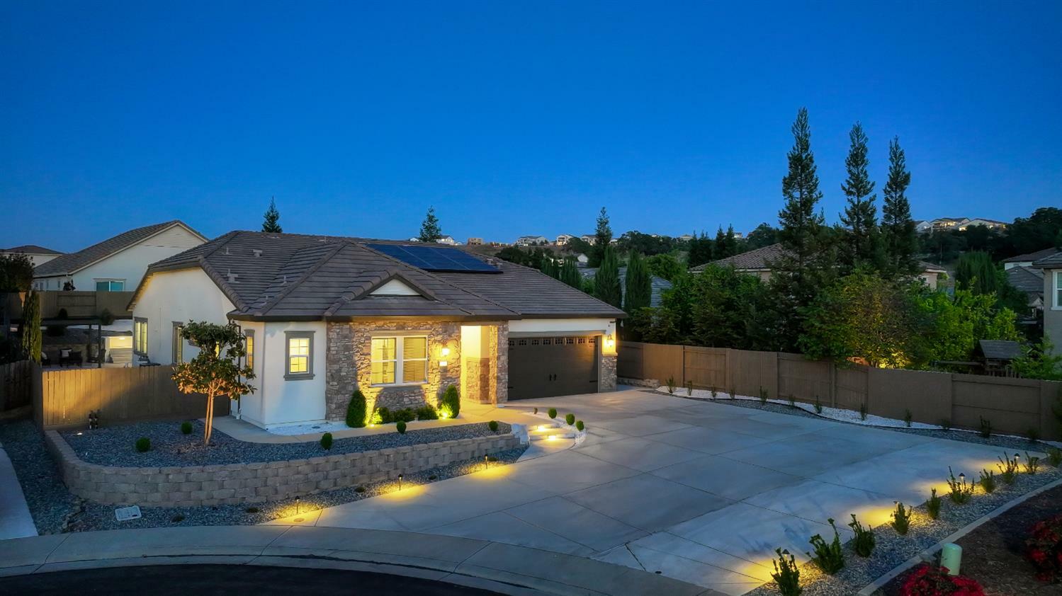 Property Photo: 2895 Poppintree Court CA 95648