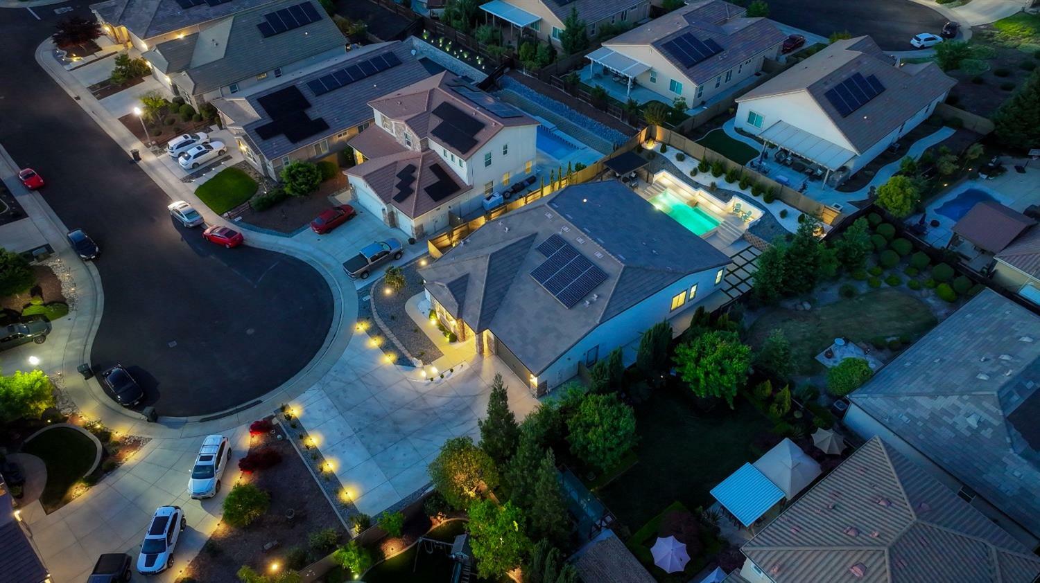 Property Photo: 2895 Poppintree Court CA 95648