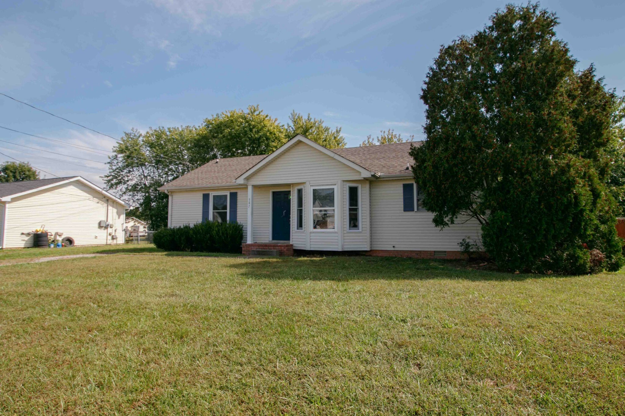 Property Photo: 587 Joshua Dr TN 37042