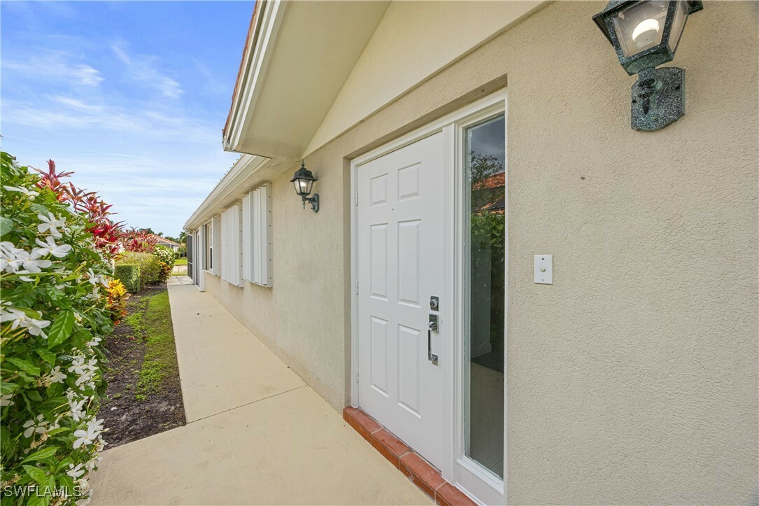 Property Photo: 4788 San Carlo Court FL 34109