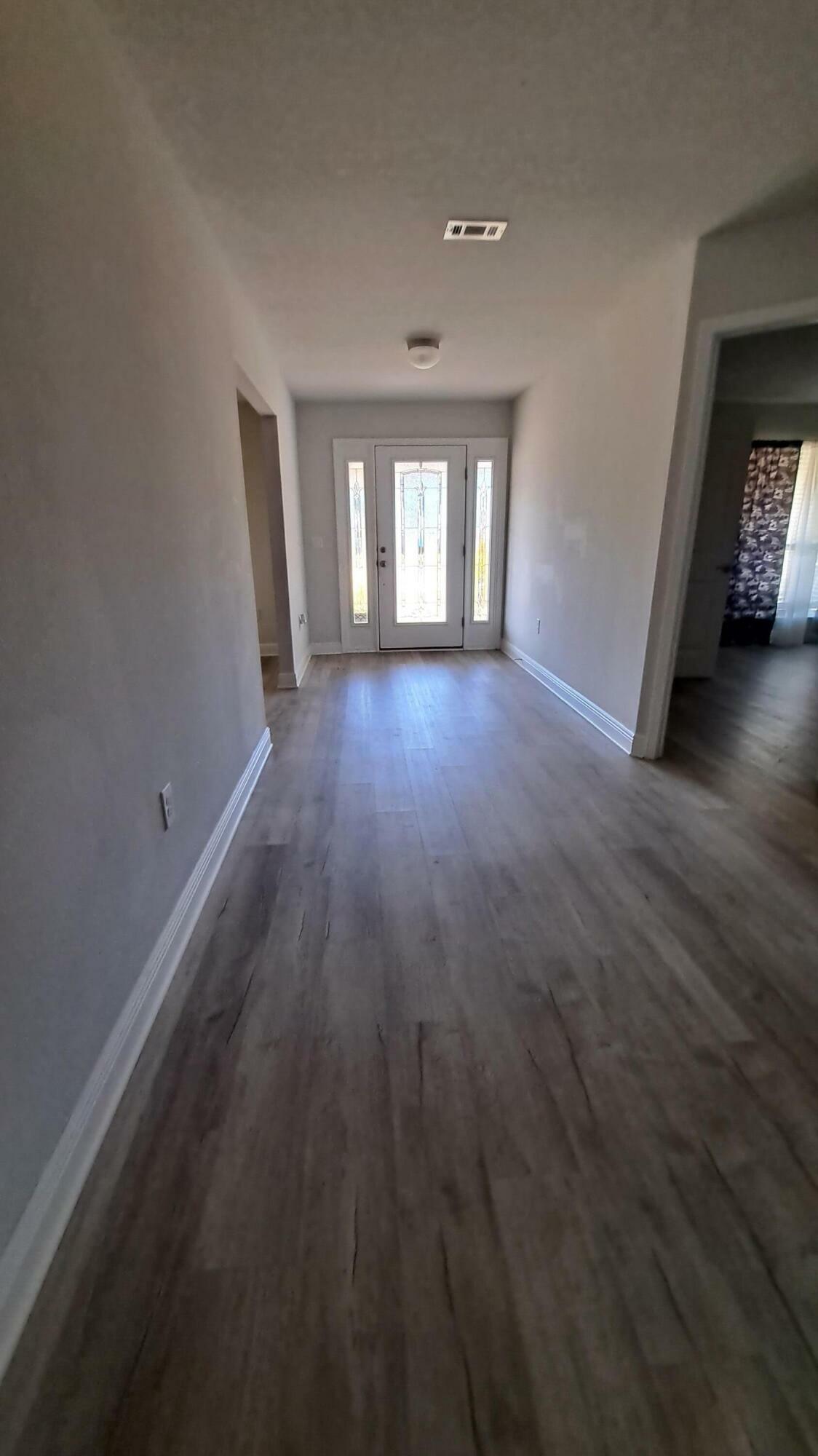 Property Photo: 1960 Edgewood Drive FL 32566