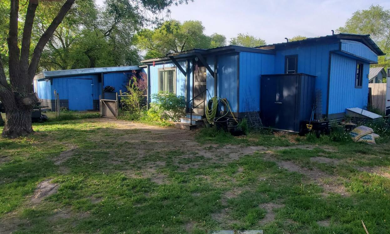 Property Photo:  686 Old Arden Hwy #D  WA 99114 