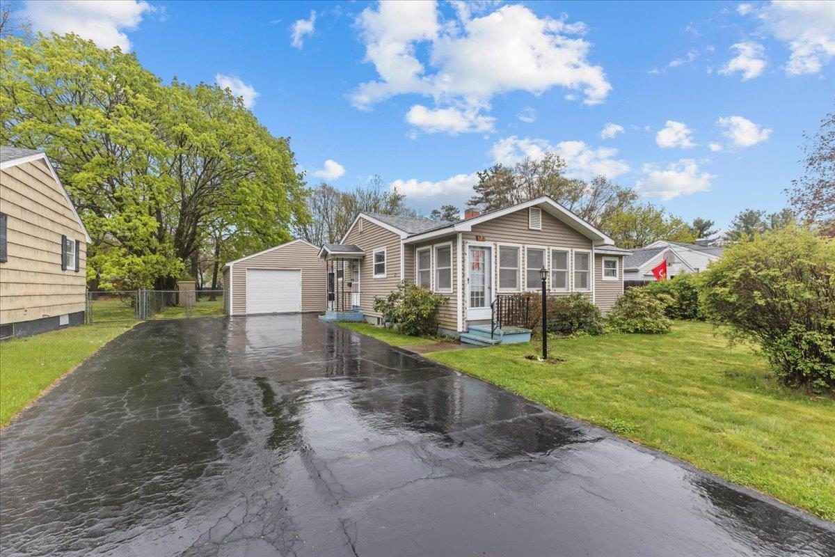 173 Tracy Drive  Burlington VT 05408 photo