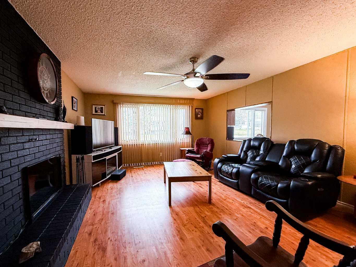 Property Photo: 123 Cheviot Drive AB T7V 1P8