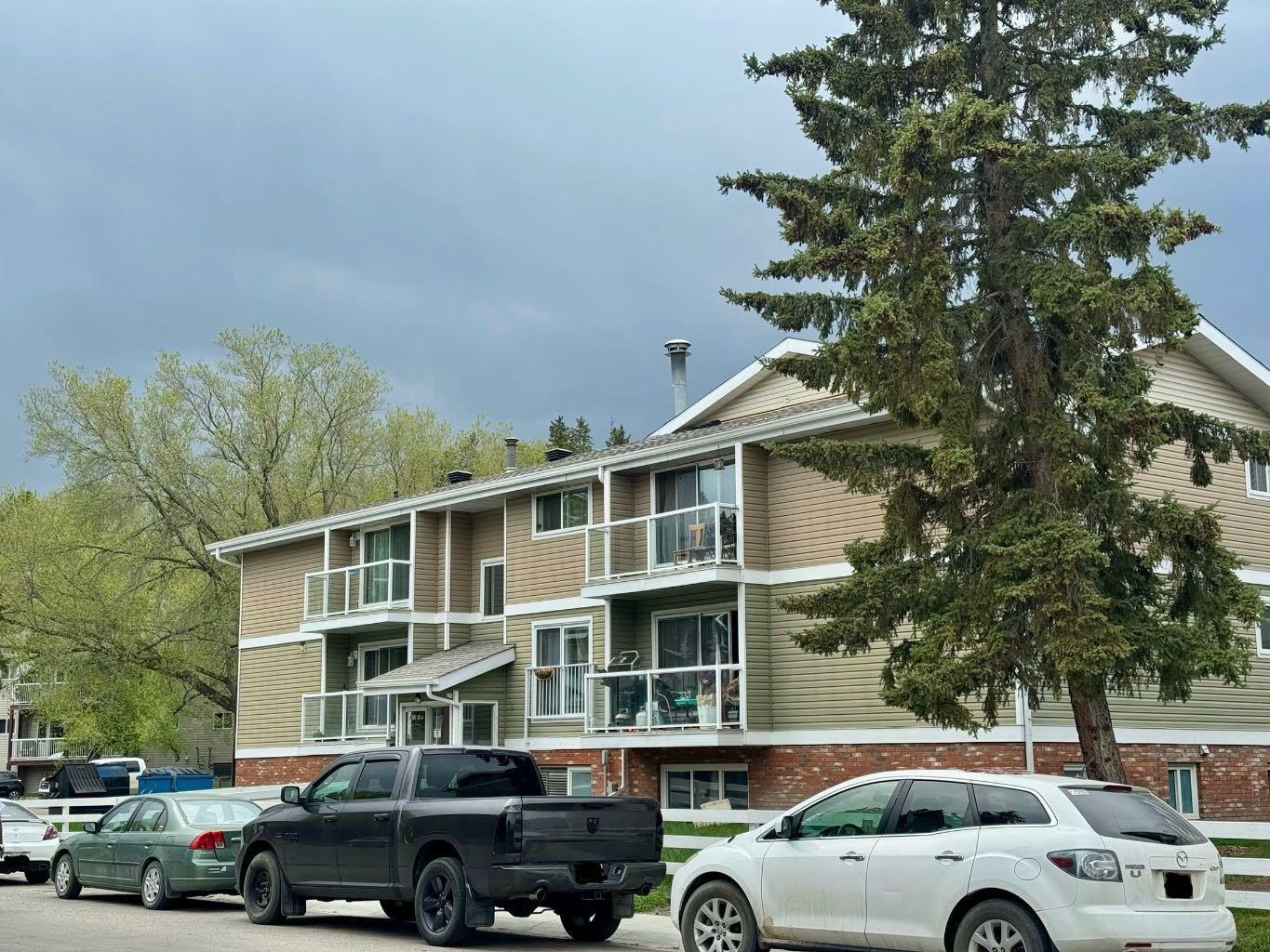 5812 61 Street 306  Red Deer AB T4N 6H4 photo