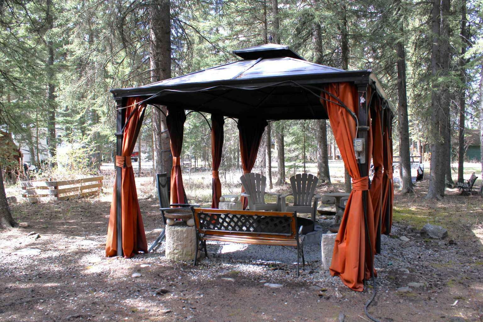 Property Photo: 5227 Township Road 320 94 AB T0M 1X0