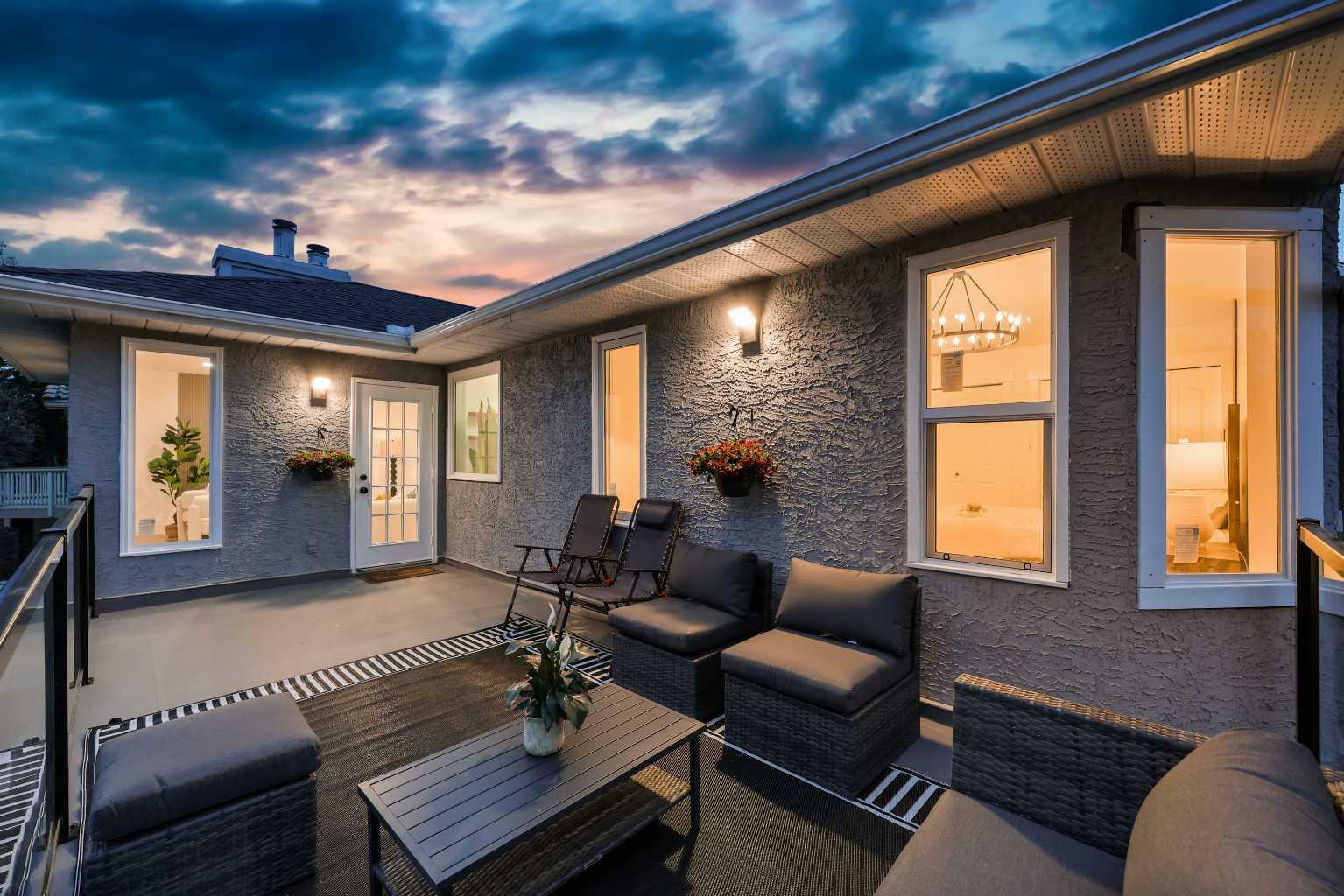 Property Photo: 31 Scenic Park Crescent NW AB T3L 1R7