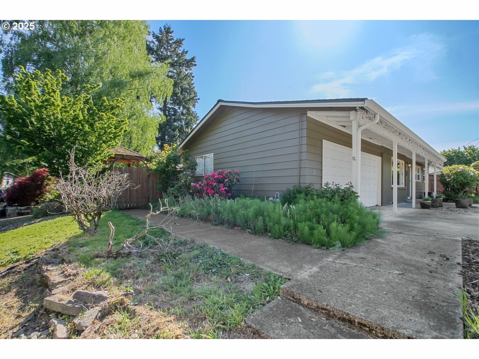 Property Photo: 9600 NW 27th Ave WA 98665