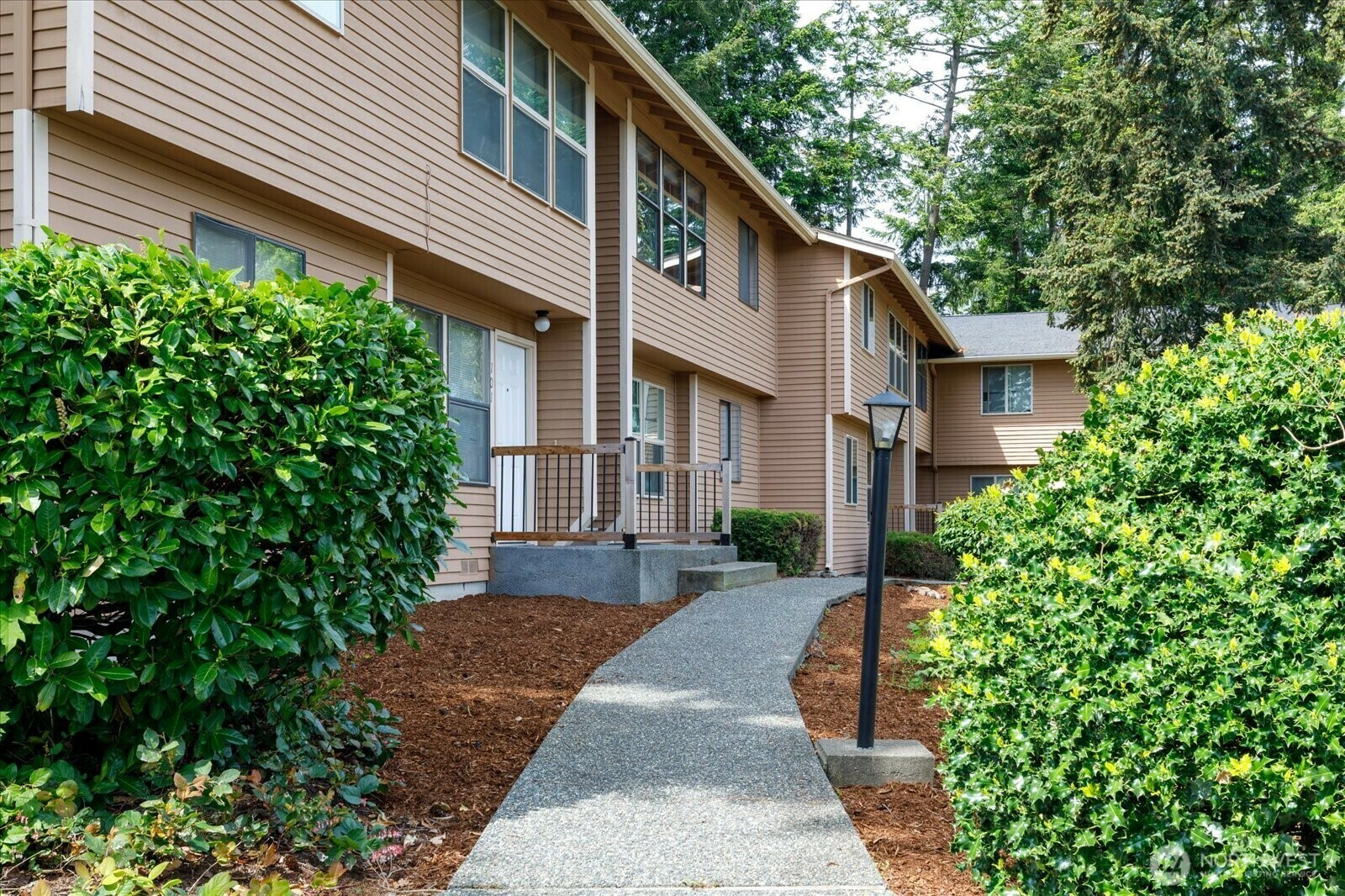 Property Photo: 1201 SW Harrier Circle 202 WA 98277