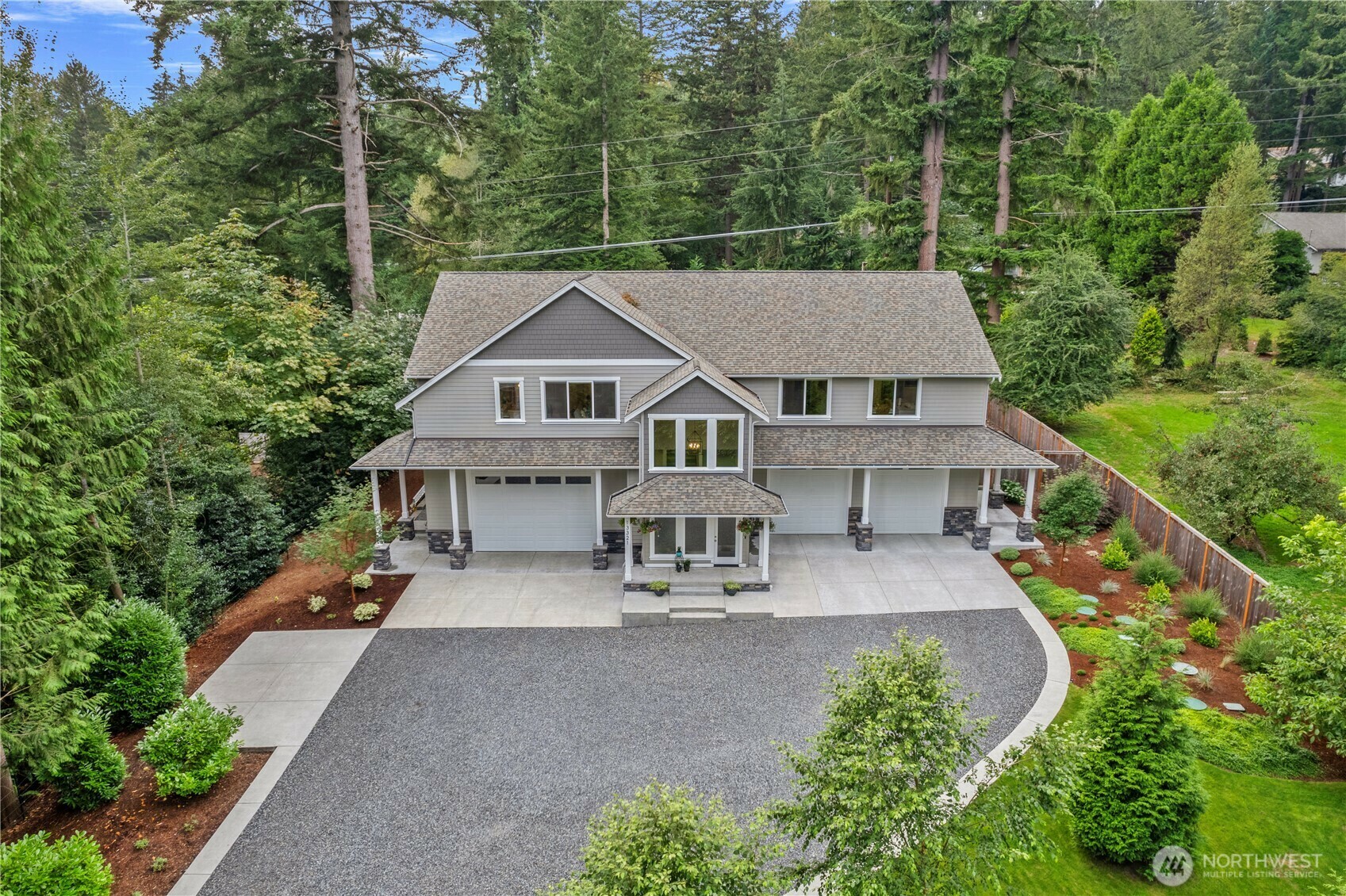 Property Photo: 13321 Avondale Road NE WA 98072