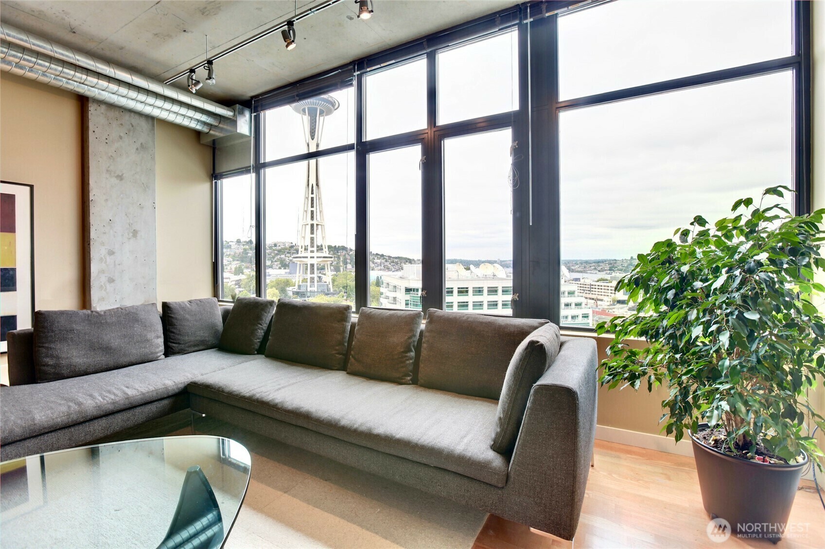 Property Photo: 2720 3rd Avenue 1106 WA 98121