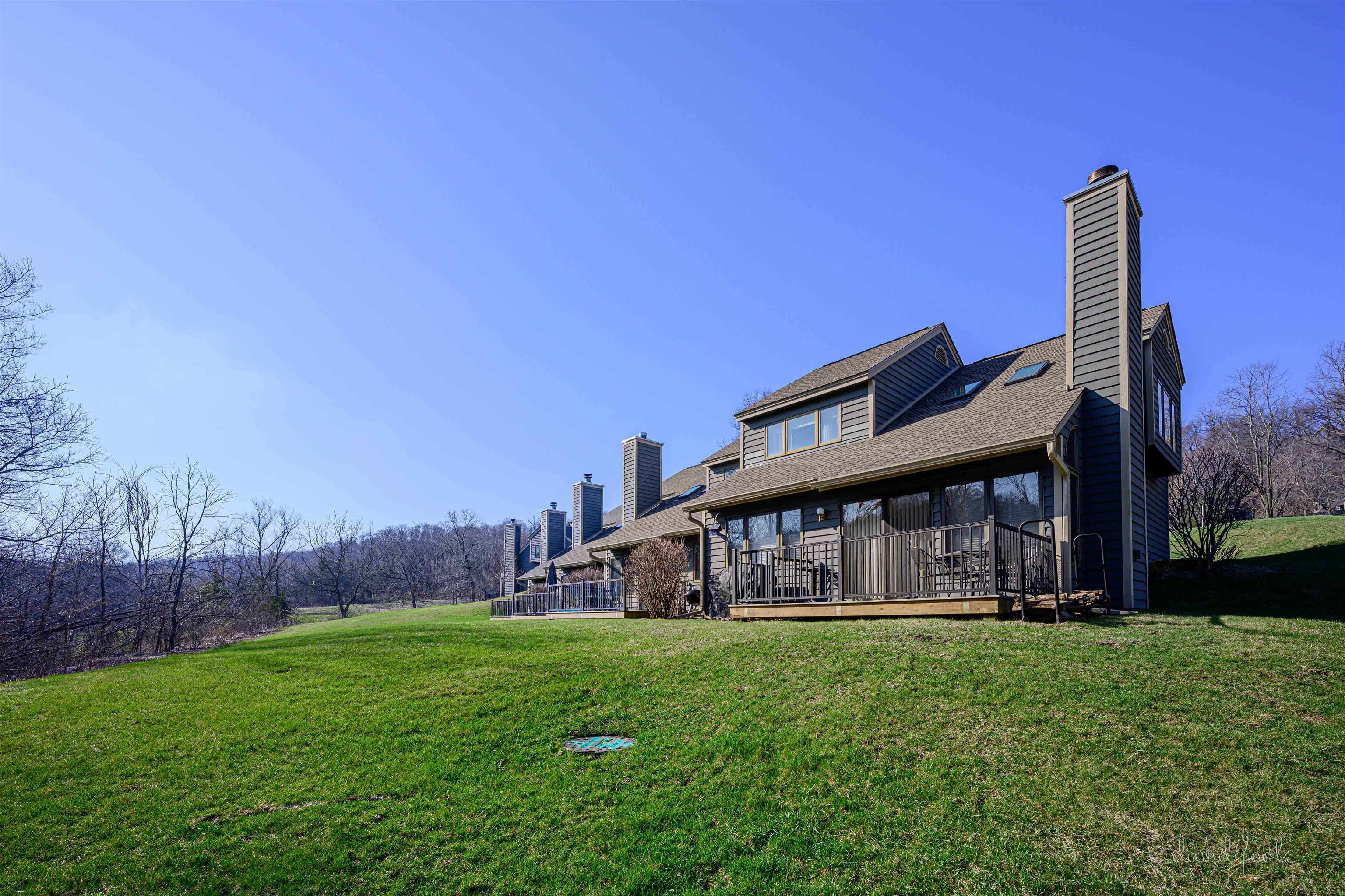 Property Photo: 13 Valleywood Lane IL 61036