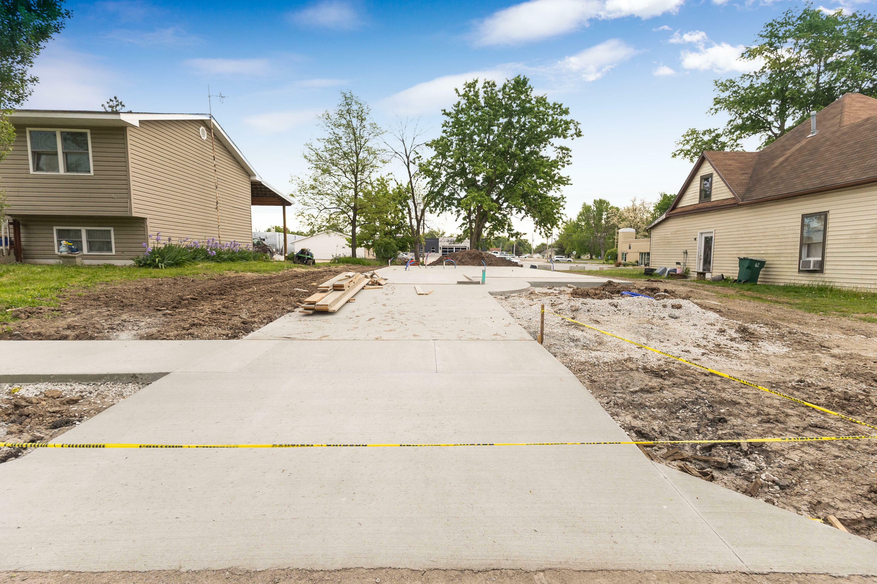 Property Photo: 812 N Ault MO 65270