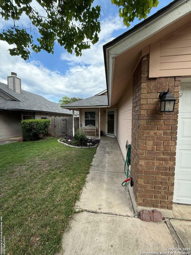 Property Photo: 12022 Stoney Dr TX 78247