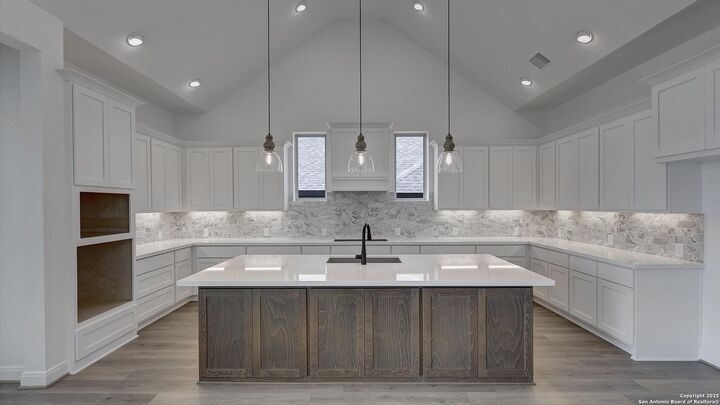 Property Photo: 10036 Forelock Creek TX 78254