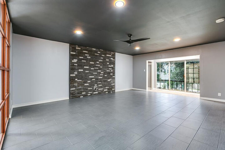 Property Photo: 220 W Twohig Avenue K TX 76901