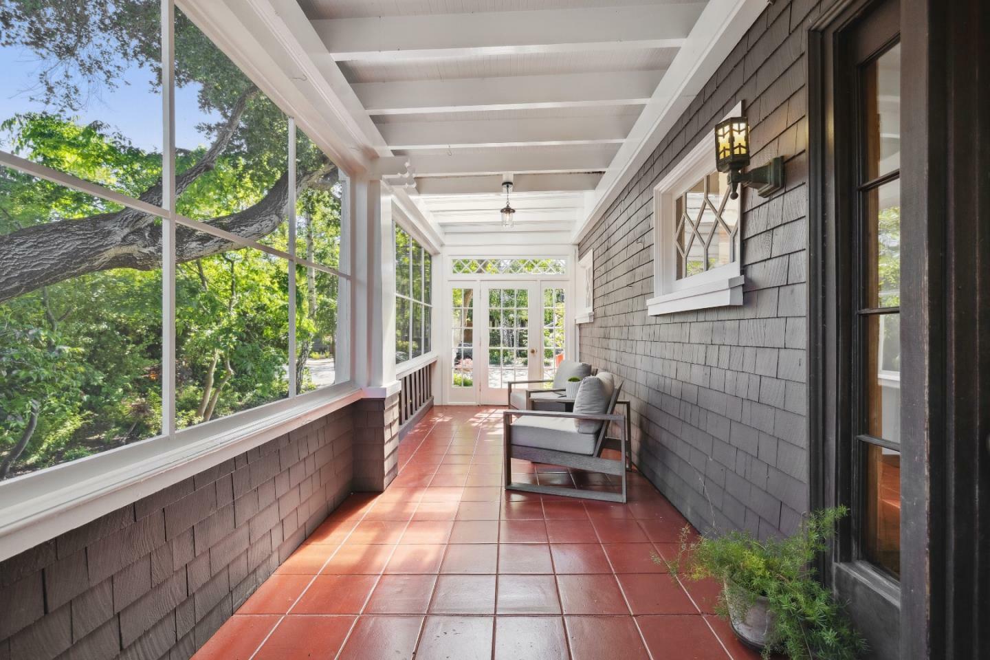 Property Photo: 310 Chapin Lane CA 94010