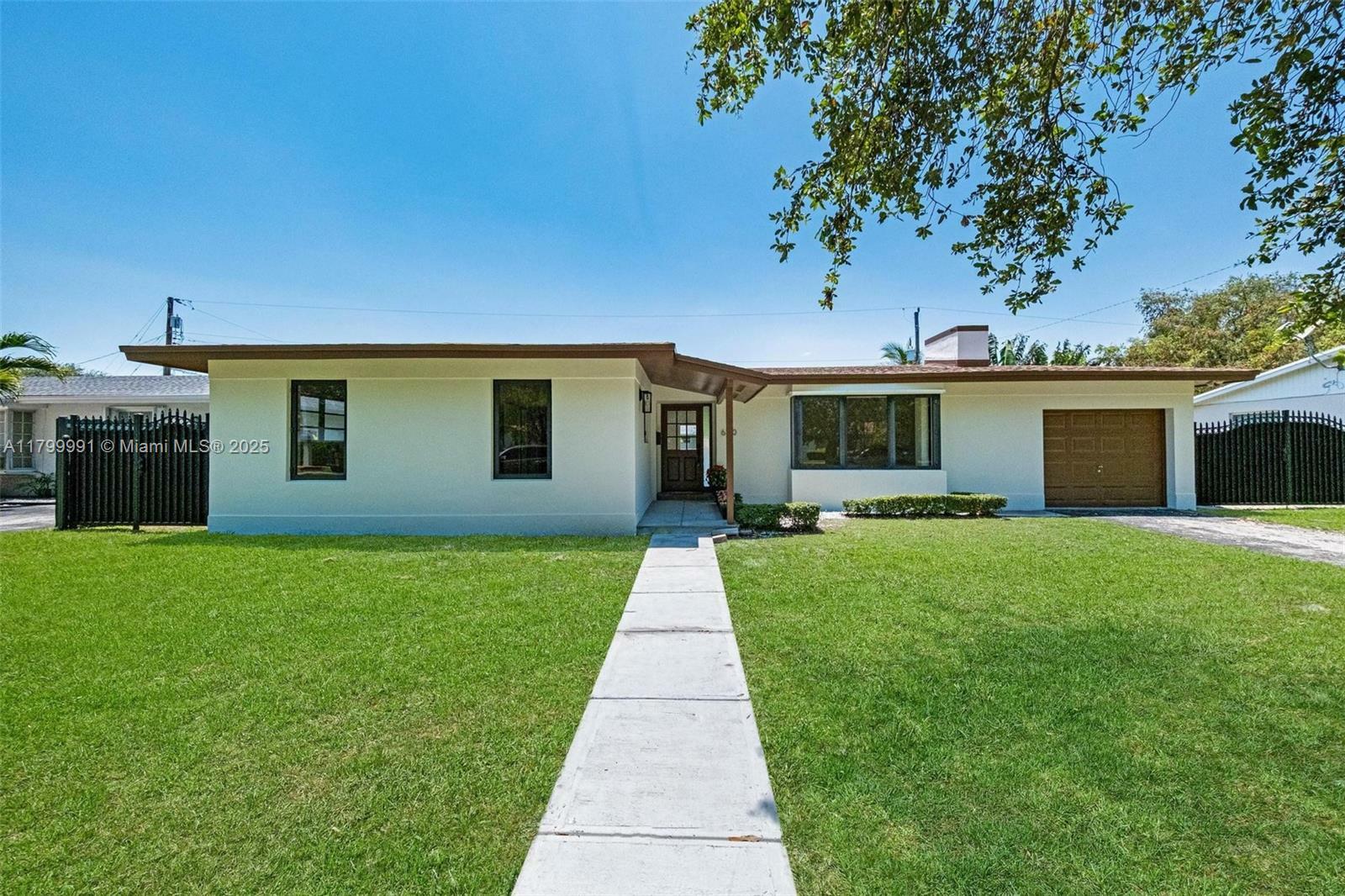 Property Photo: 6310 SW 92nd Ave FL 33173