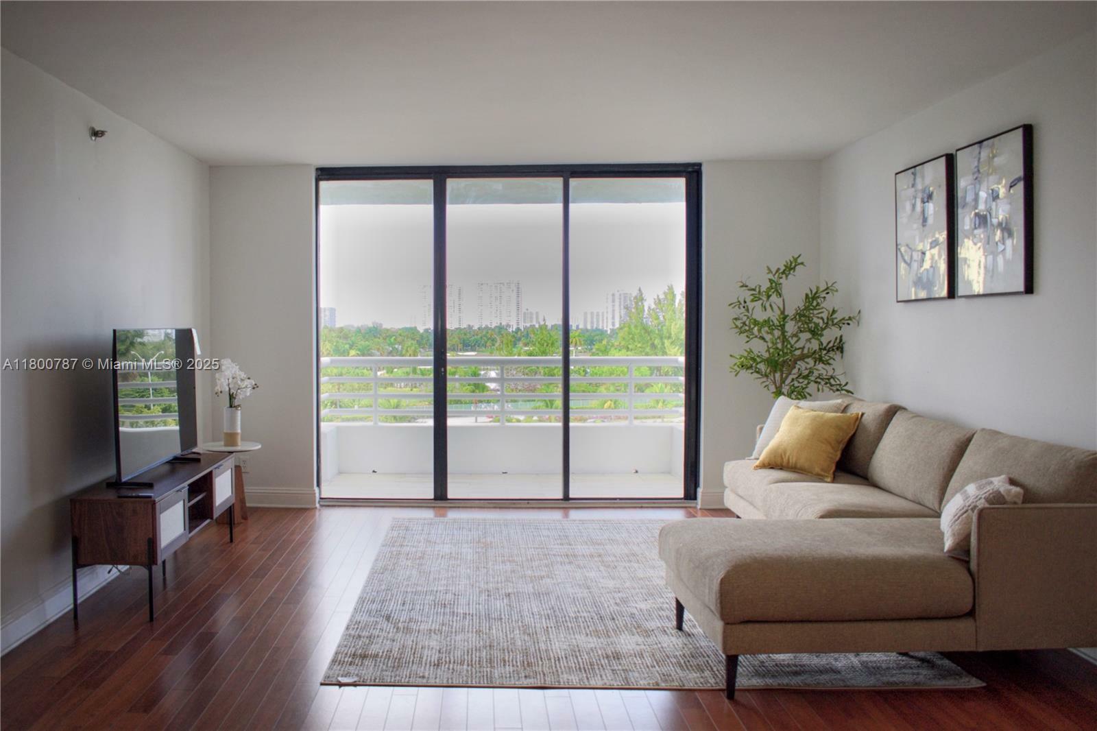 Property Photo: 3300 NE 192nd St 611 FL 33180