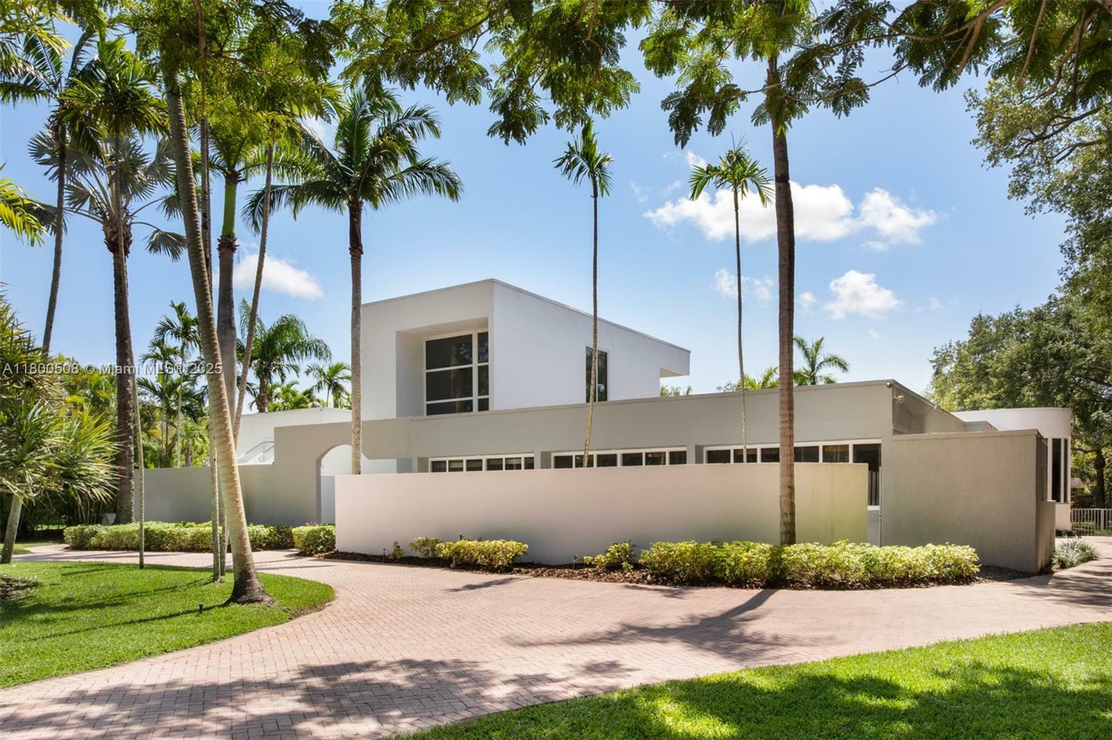 Property Photo: 9500 SW 60th Ct FL 33156