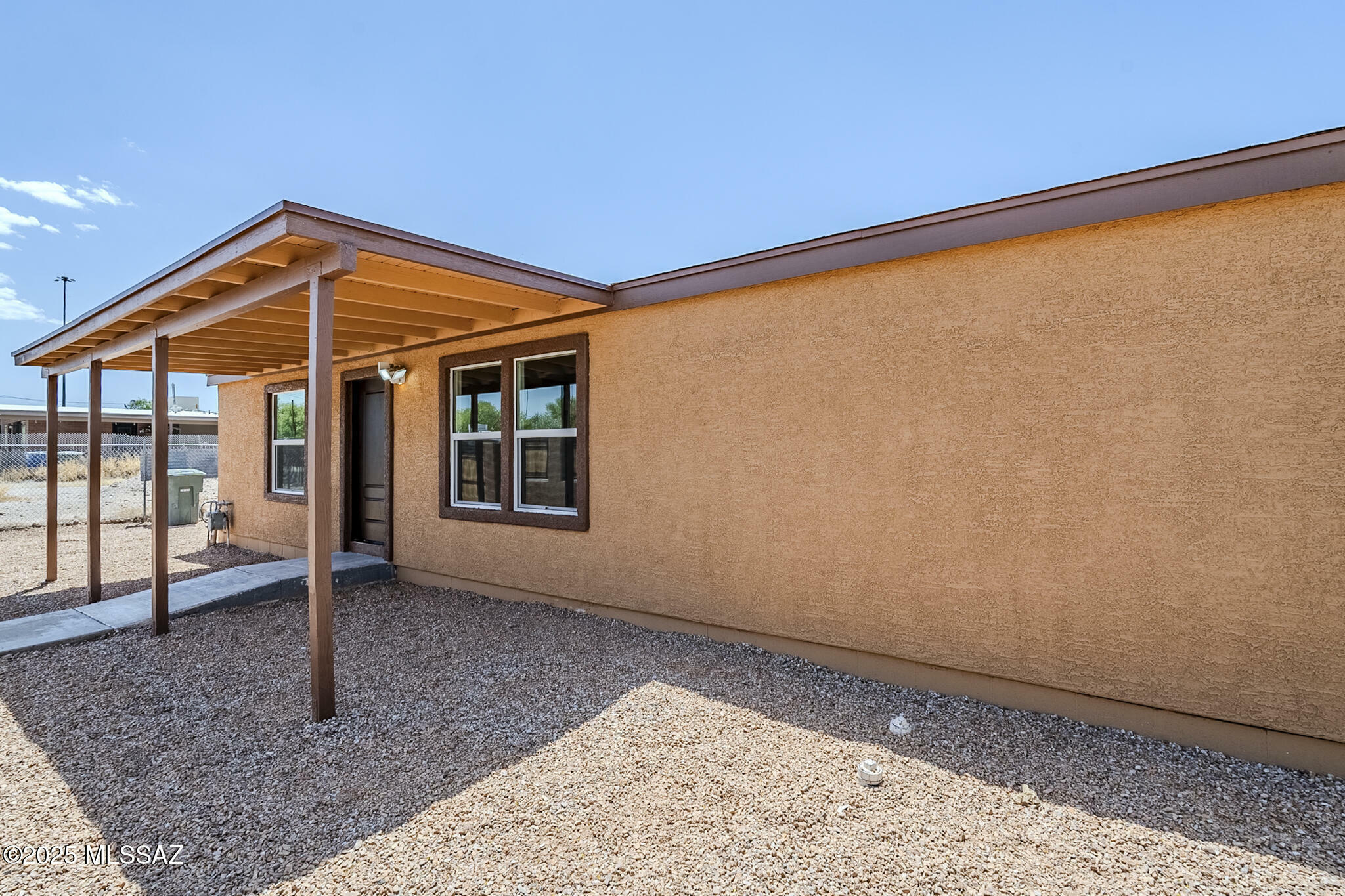 Property Photo: 865 W Green Street AZ 85745