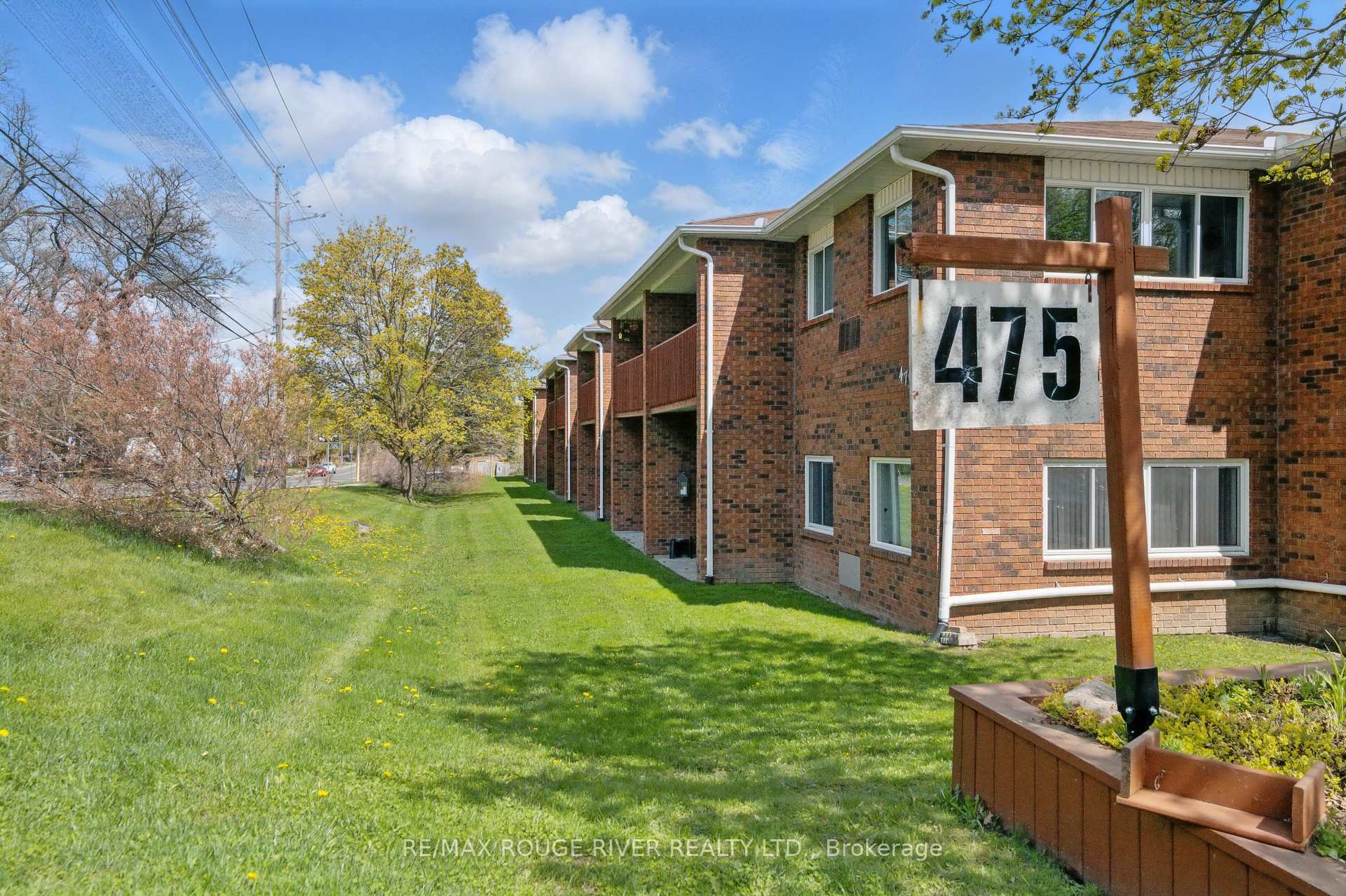 Property Photo: 475 Parkhill Road W 222 ON K9H 7M5