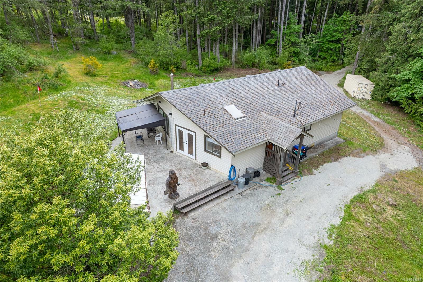 Property Photo: 3285 Decourcy Dr BC V9G 1E2
