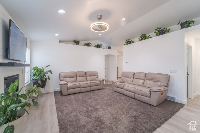 Property Photo: 320 E 100 N UT 84642