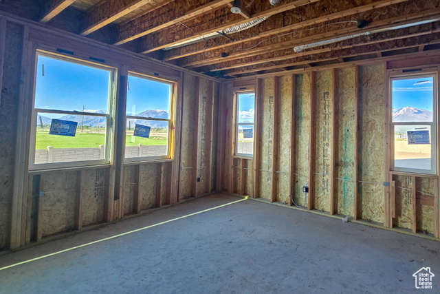 Property Photo: 808 W 1710 N UT 84653