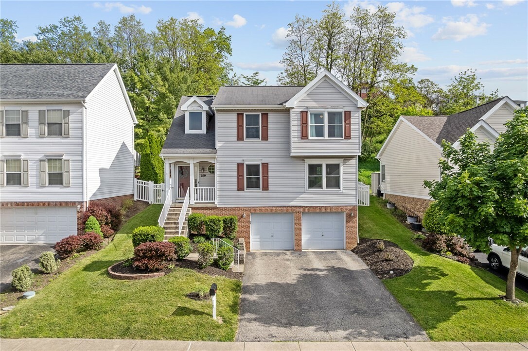 Property Photo:  159 Oakbrook Cir  PA 15220 