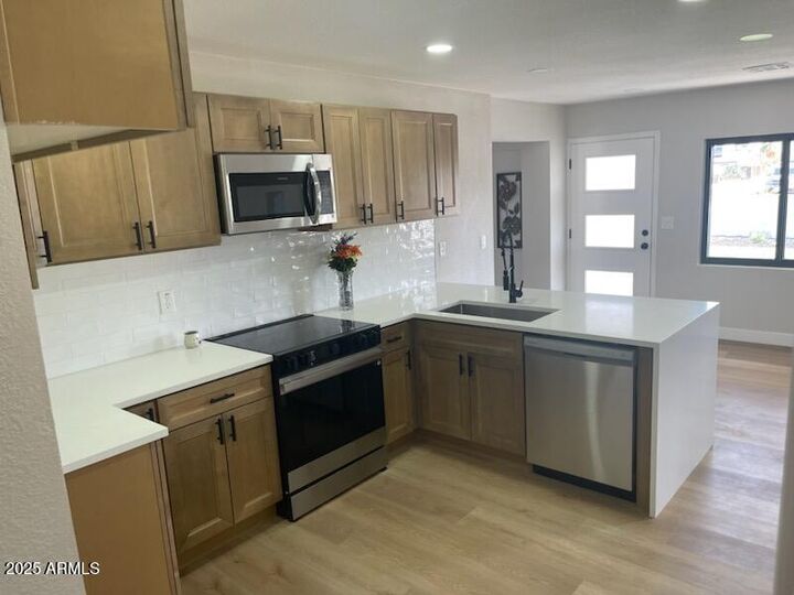 Property Photo:  954 E Henry Street  AZ 85288