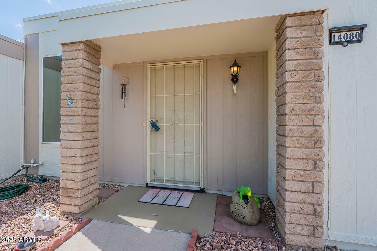Property Photo: 14080 N Newcastle Drive AZ 85351