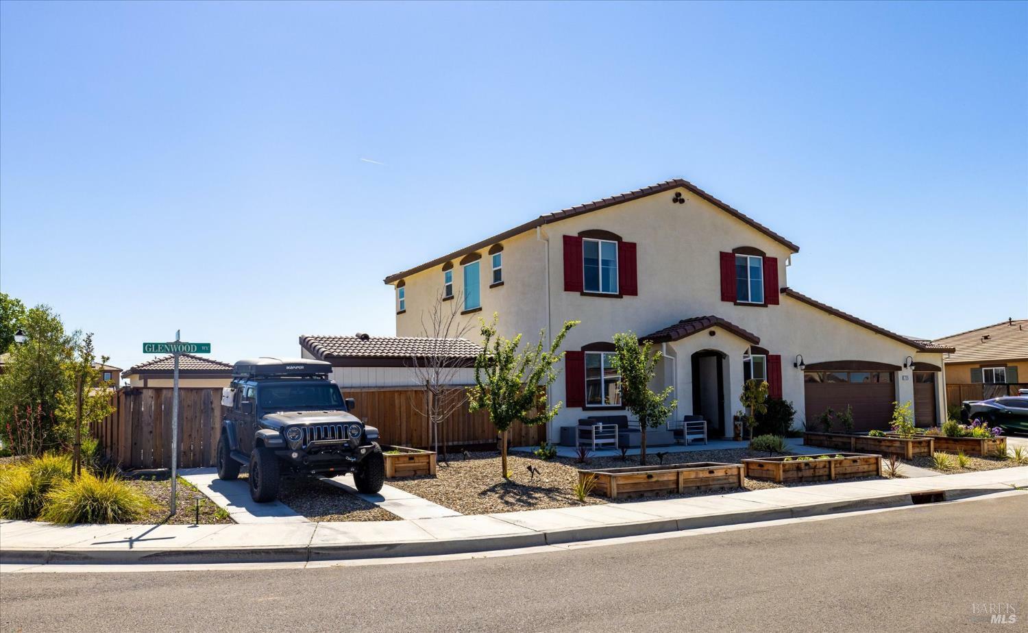 Property Photo: 725 Glenwood Way CA 95620