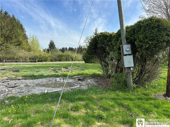 Property Photo:  522 Bush Hill Road  NY 14737 