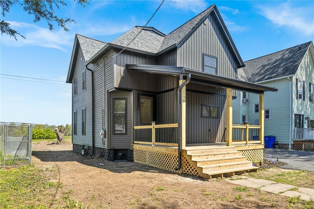 Property Photo:  339 W Bank Street  NY 14411 