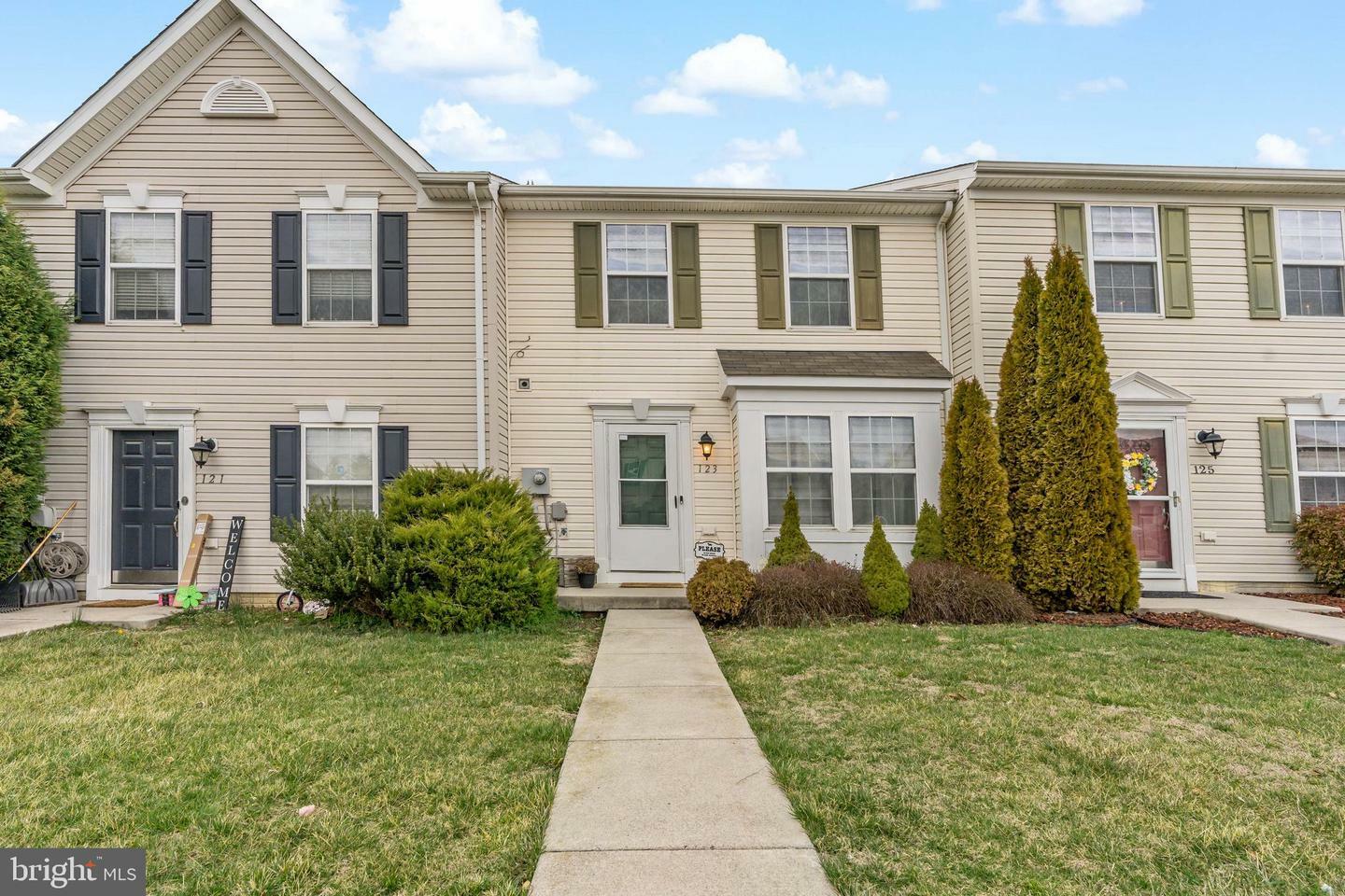 Property Photo: 123 Checko Court WV 25401
